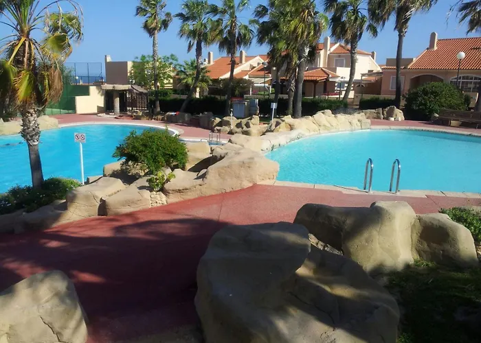 Bungalow Con Piscina 28
